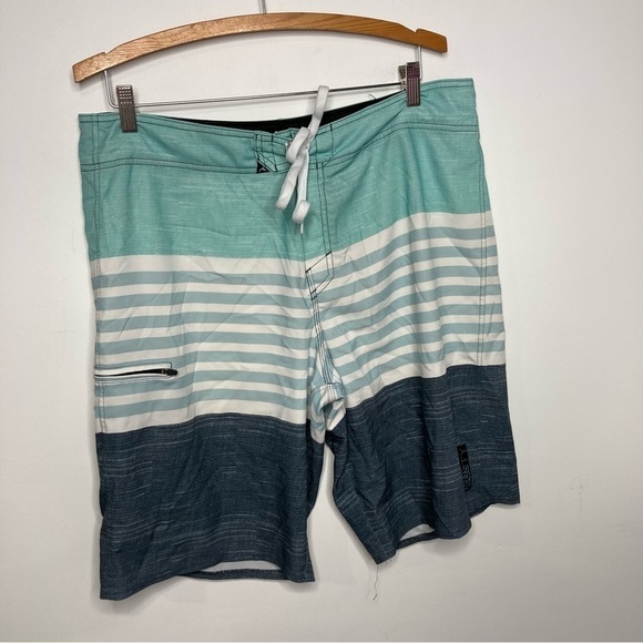 Rusty board Shorts striped size 36